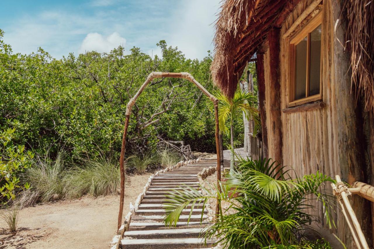 Yaxchen Eco Lodge&cenote Lodge